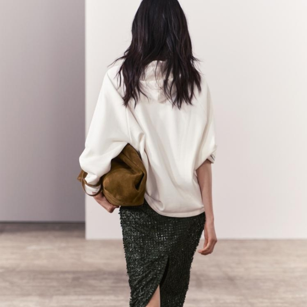 EMBROIDERED HOODIE SWEATSHIRT SIZE S - Picture 3 of 10